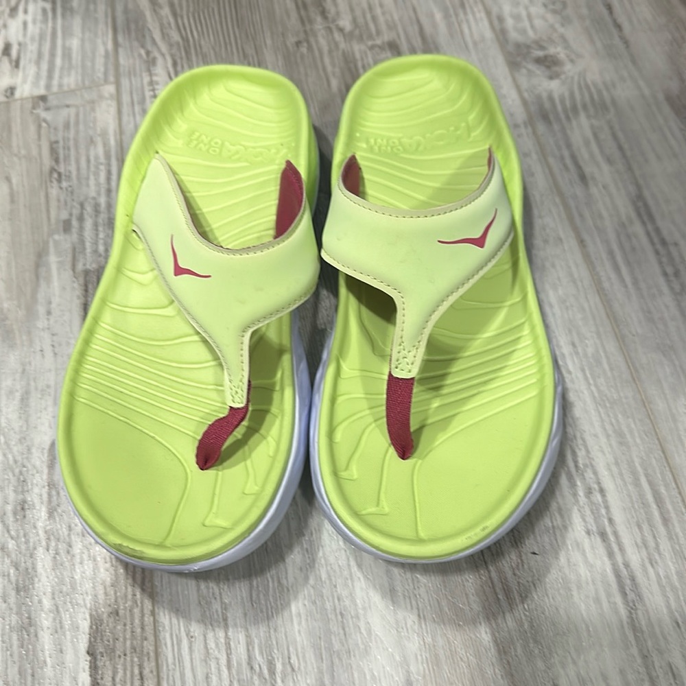 Hoka Flip Flop
